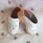 Toddler Girl Shoes Clogs Kitty Size 9 Euro 26..