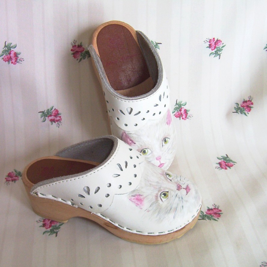 Toddler Girl Shoes Clogs Kitty Size 9 Euro 26 White Pink